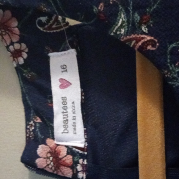 One Piece Tank and Pant Set - Picture 3 of 11